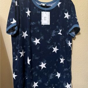 LuLaRoe Liv Basic T - Size XL